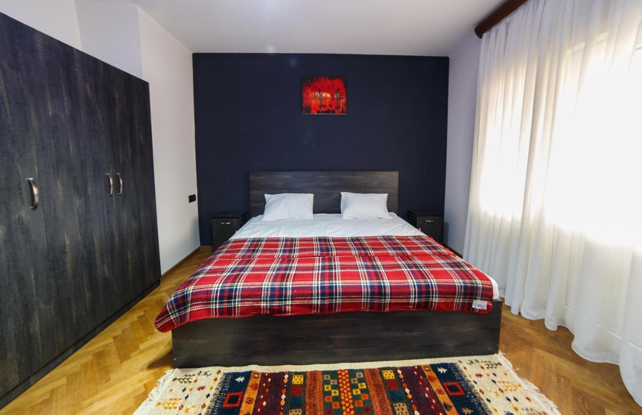 Red Castle Hotel Jereván Kültér fotó